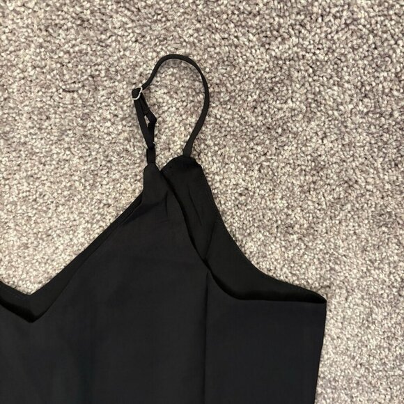 Express Women's Downtown Cami Size XS Black V-Neck Sleeveless Spaghetti NWT $44 - Picture 13 of 16